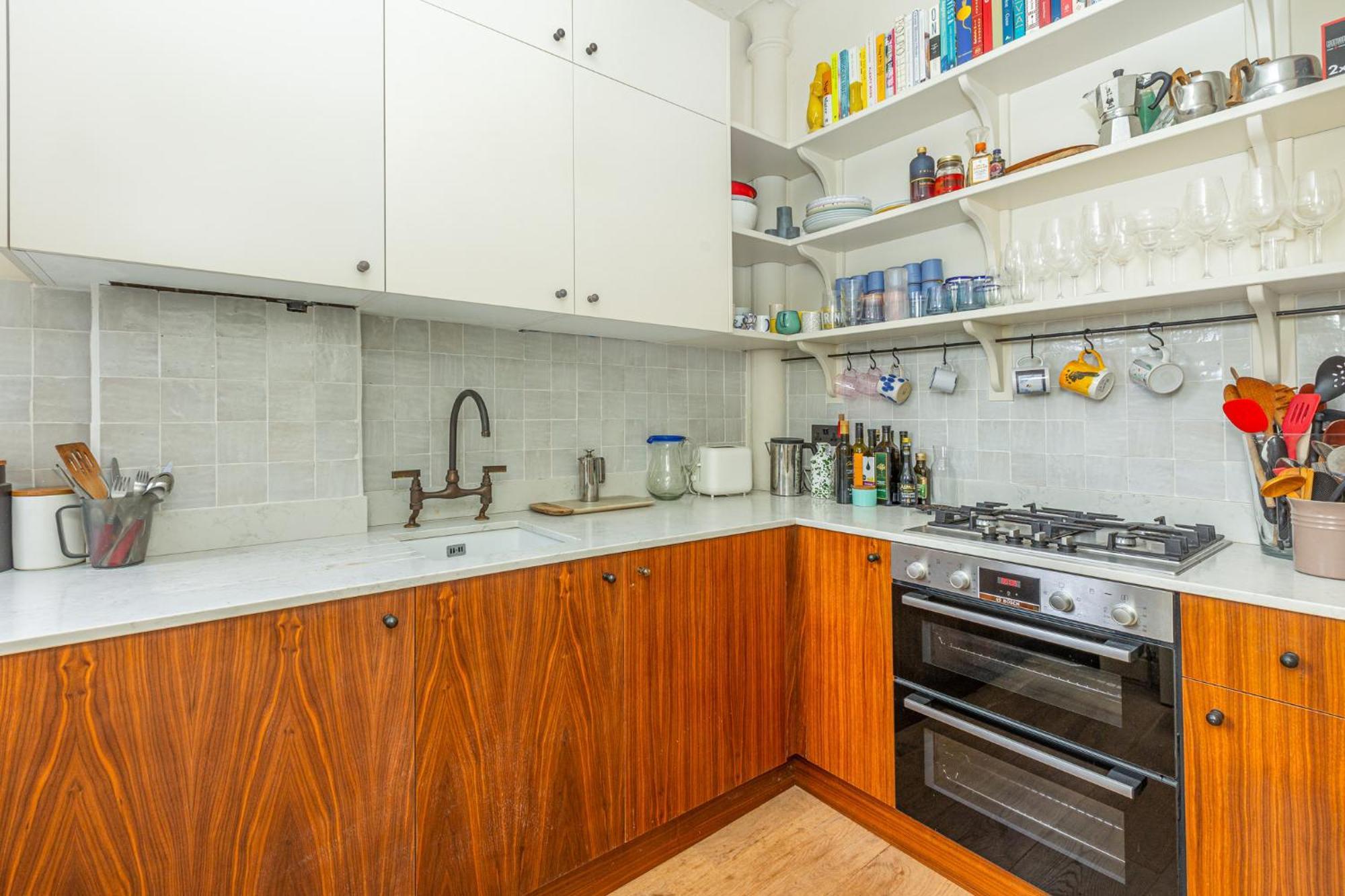 Victorian 1br Flat, Hidden Gem In Hackney Apartment *